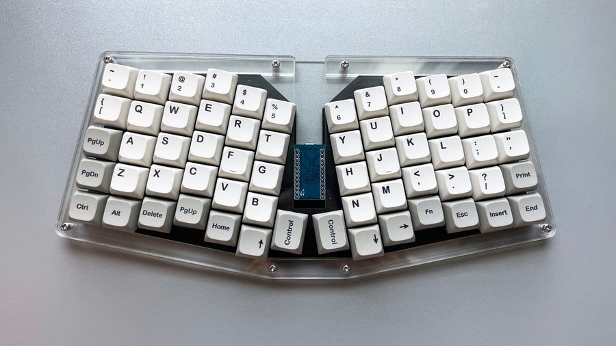 Introducing the Hotreus62 keyboard